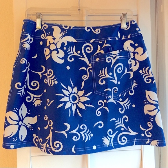 Blue skirt - Picture 2 of 4